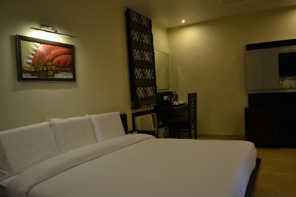 Allāhābād Junction Hotel Ravisha Continental חדר תמונה